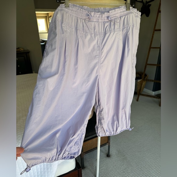 Anthropologie Pants - Anthropologie lavender drawstring capri shorts, size XL